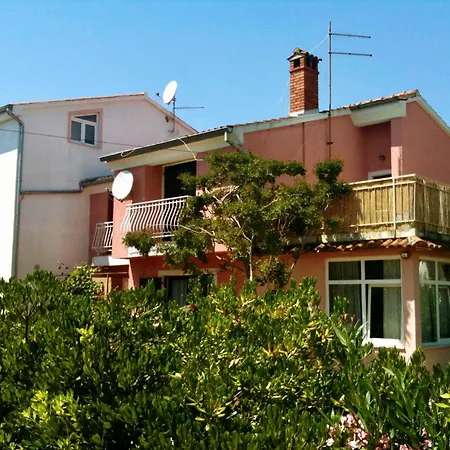 Hestia Apartments Rovinj Exterior photo