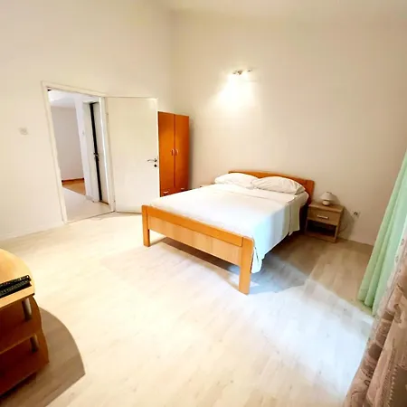 Hestia Apartments Rovinj Exterior photo