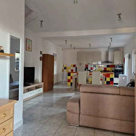 Hestia Apartments Rovinj Exterior photo