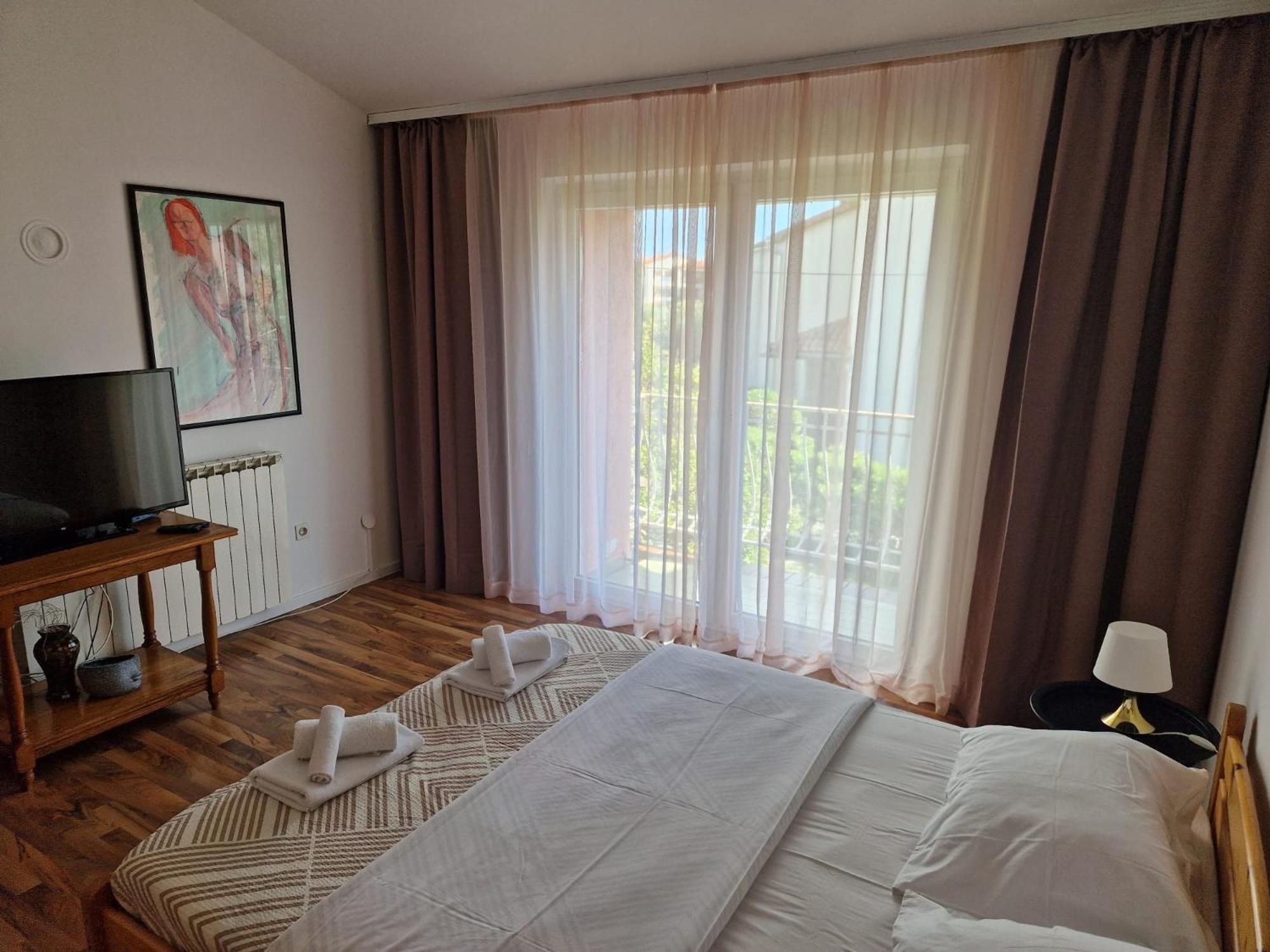 Apartment Hestia *